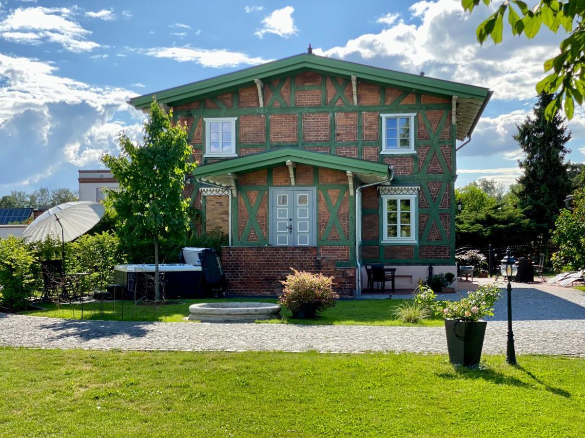 Villa B Das Zauberhafte Chalet Vetschau Exterior foto